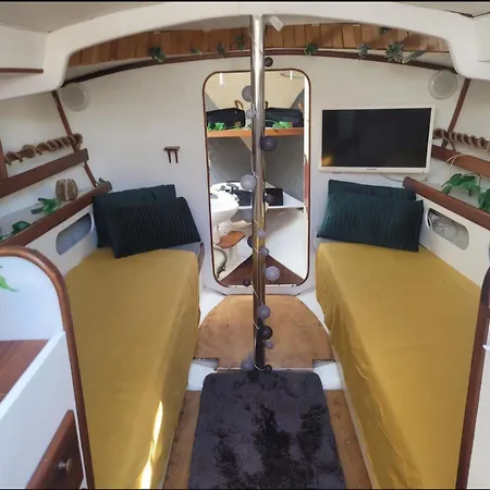Voilier Flush Poker Botel